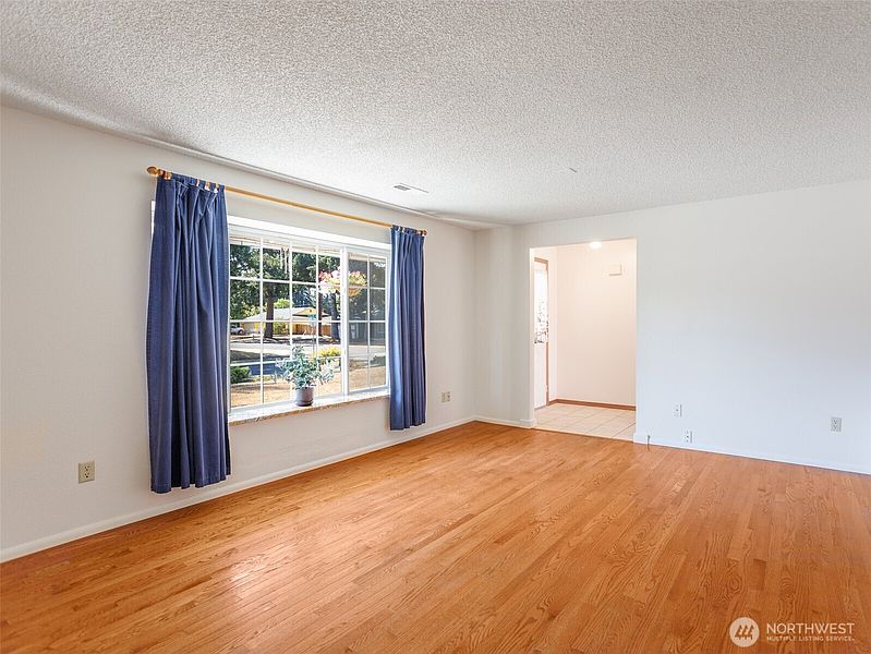 5th image of 8304 3rd Avenue SE