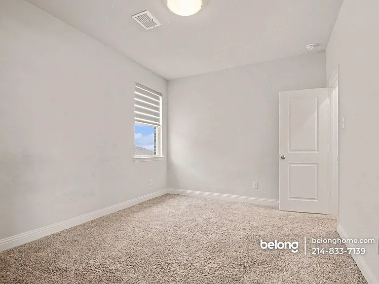 905 Sicily Blvd — Photo 16