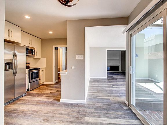 3rd image of 3548 S Hillcrest Dr APT 4