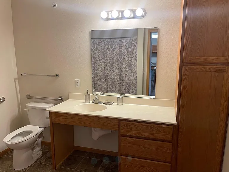 Northern Star Apartments — Photo 16