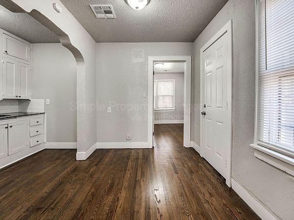 4th image of 1515 NE 13th St