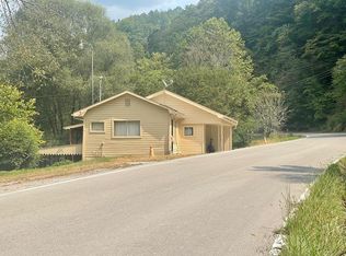 567 Big Willard Rd, Busy, KY 41723