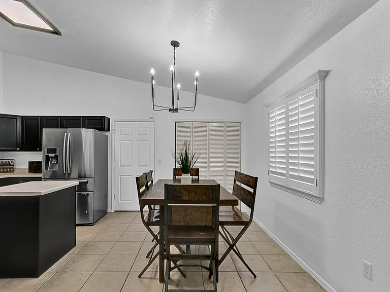 6017 Honeybee Ct — Photo 13