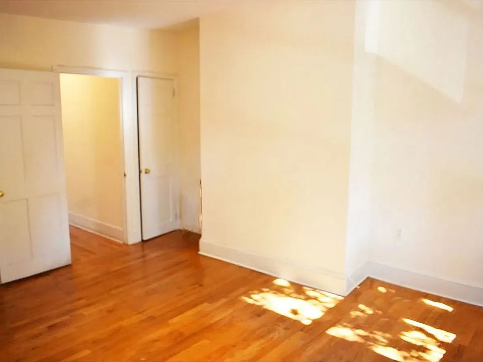 1st image of 559 Lafayette Ave #2