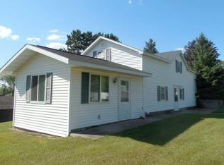 1915 5th Ave, Norway, MI 49870