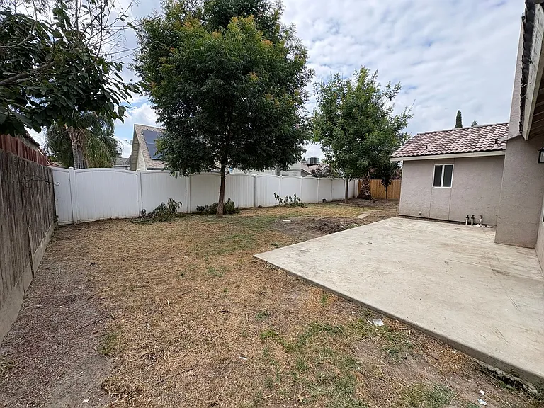 723 N Simon St — Photo 33