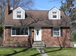 10 Harding St, Chatham, NJ 07928