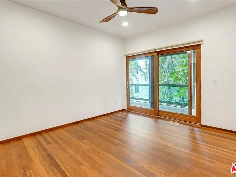 3916 Rambla Orienta — Photo 22