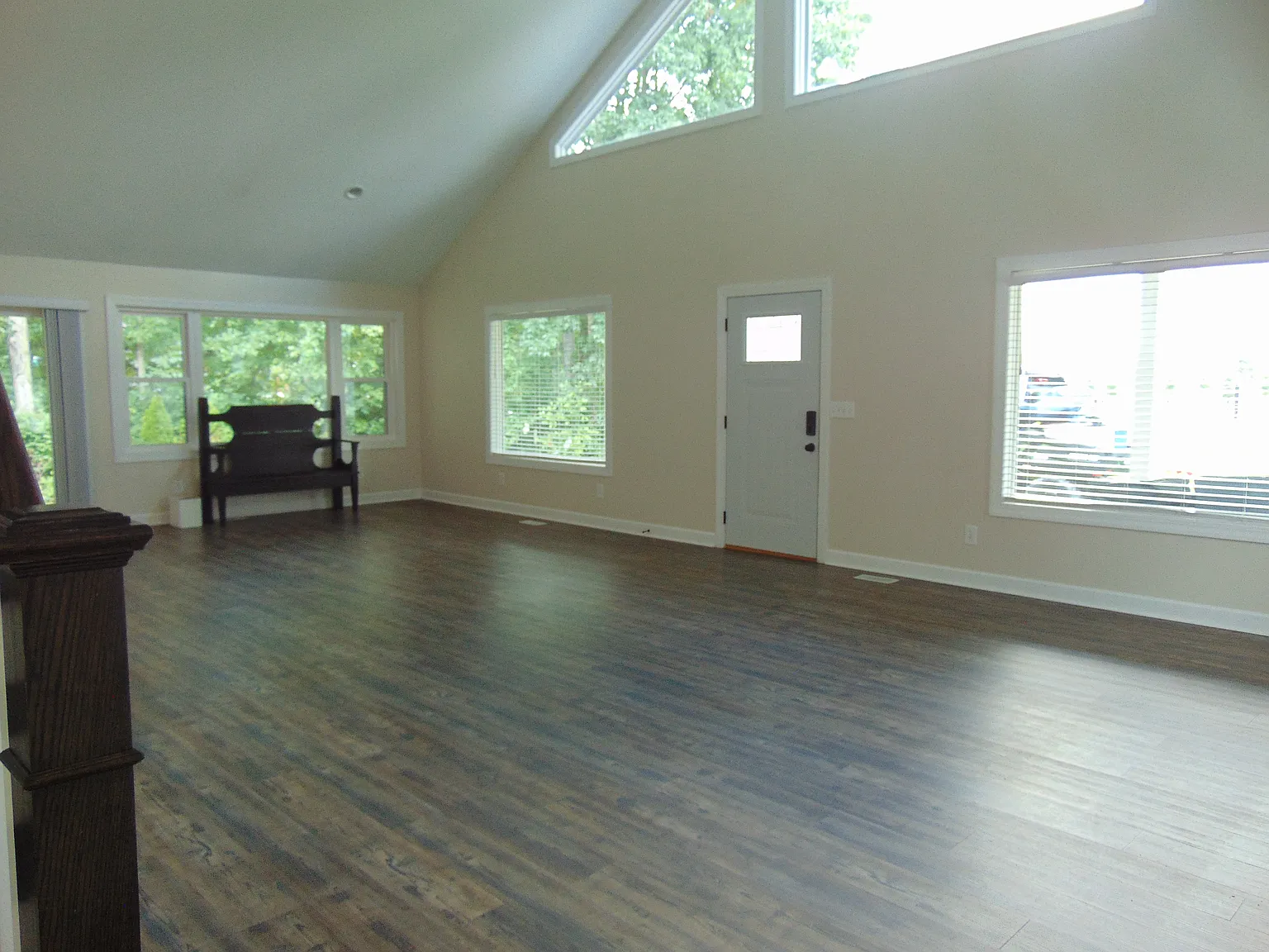 2 bed, 2712 sqft, $2,695 — Photo 2