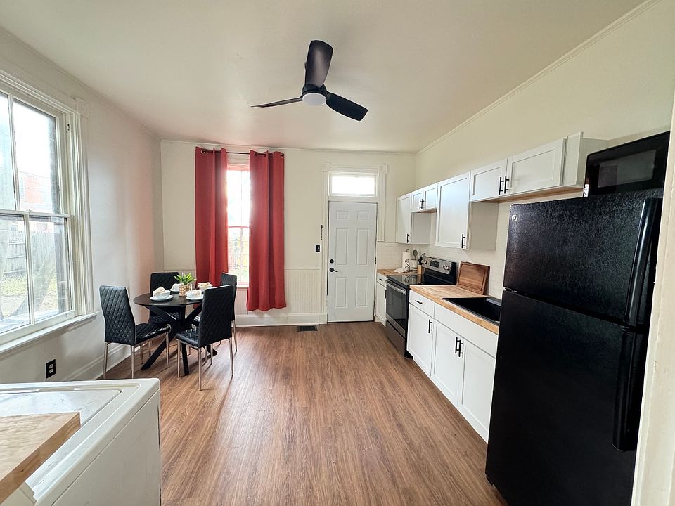 1st image of 833 Campbell Ave #1