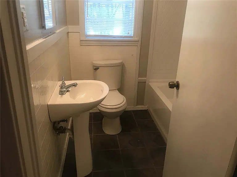 1506 Flowers Dr #B — Photo 3
