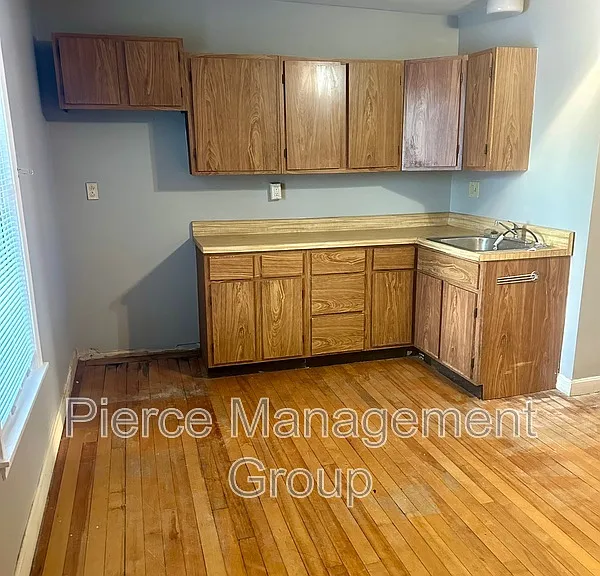 308 Bartlett St #2 — Photo 3