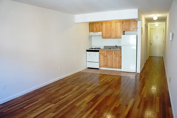 Rented by J Misrahi Realty Corp | media 34