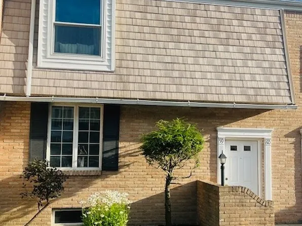 270 Buffalo Rd APT 60, East Aurora, NY 14052