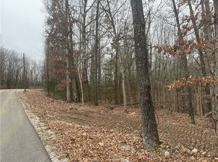 Dubuque Rd, Omaha, AR 72662