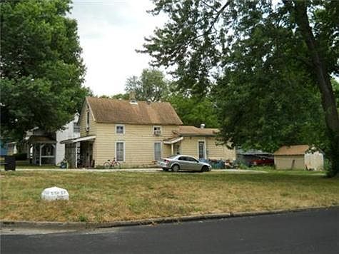 2nd image of 506 S Sycamore St