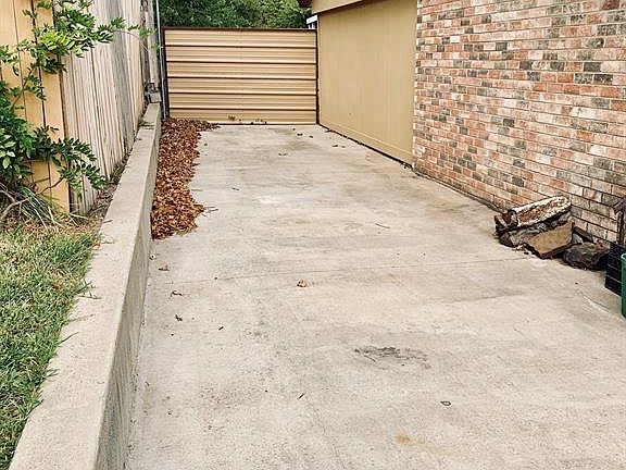 2nd image of 704 Panay Way Dr