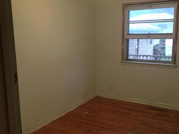 4th image of 1218 N 26th St