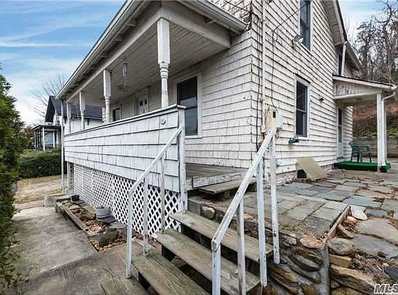 2nd image of 1667 Northern Blvd