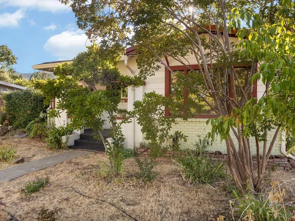 1080 - 1082 N Oak Street, Ukiah, CA 95482