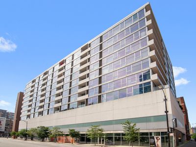 630 N Franklin St APT 1120, Chicago, IL, 60654