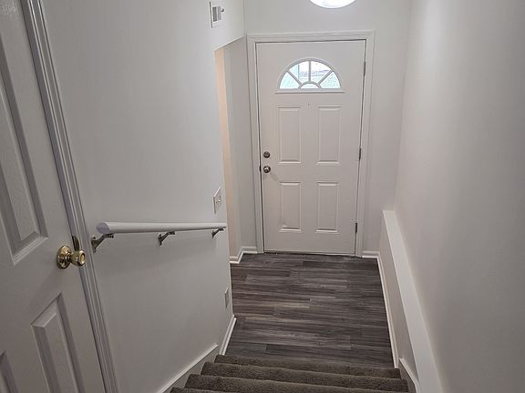 5th image of 7140 Askew Ave