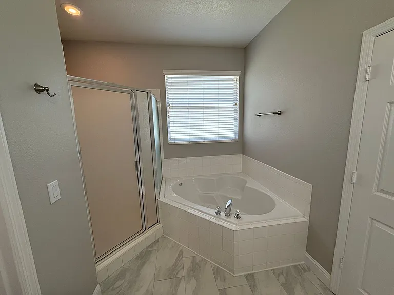 5370 Red Leaf Ct — Photo 18