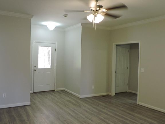 5th image of 932 Ashford Ave