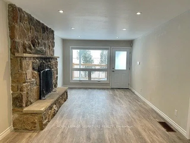 5749 Lakeshore Rd #1 — Photo 4