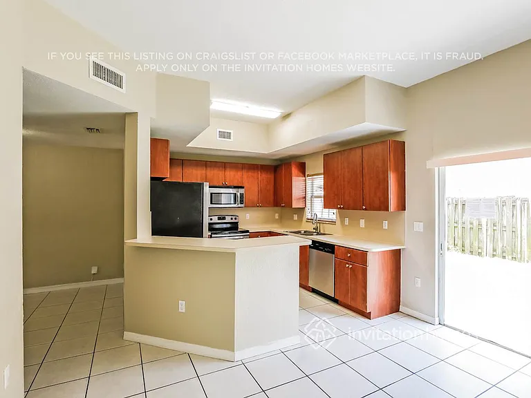 8910 SW 220th Ln — Photo 8