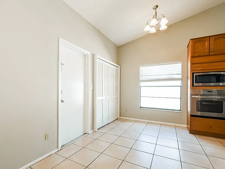 797 Minerva Ln — Photo 6