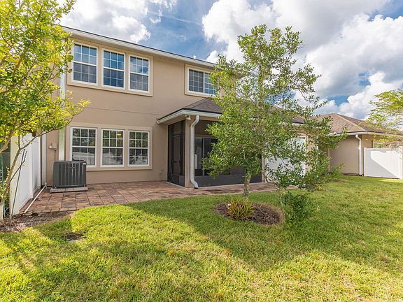 3rd image of 514 Wooded Crossing Cir