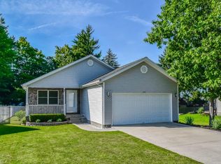 719 Grace Dr, Wadsworth, OH 44281