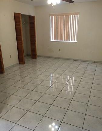 2nd image of 2200 W 74th St APT 101