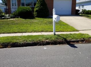 129 Bonaire Dr, Toms River, NJ 08757