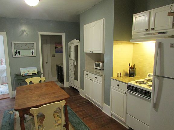 3rd image of 514.5 East Jones Street