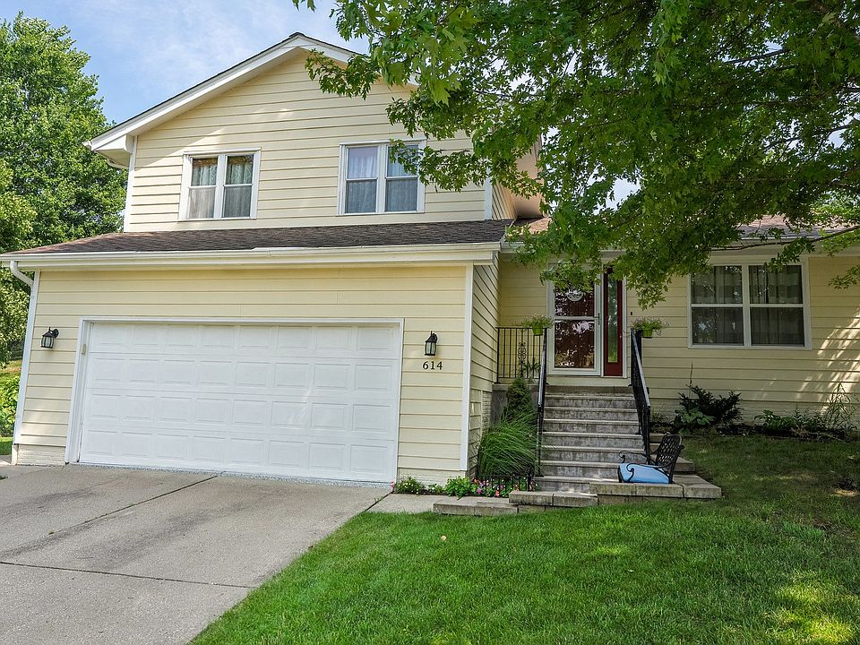 1st image of 614 Brookwood Dr