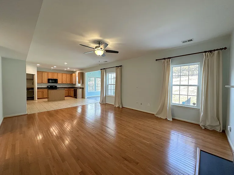 13758 Restina Rd — Photo 9