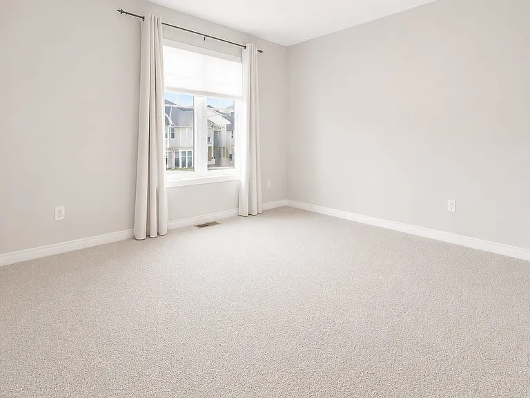 1660 Locksley Ln #21 — Photo 11
