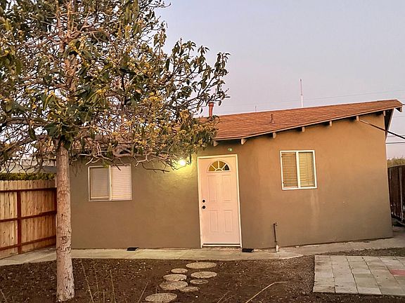 5th image of 2737 Lancelot Dr #B