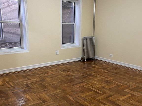 2nd image of 3472 Knox Pl APT 6J