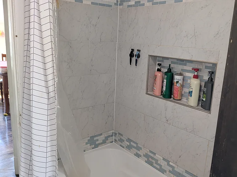 32 Pawling Ave — Photo 8