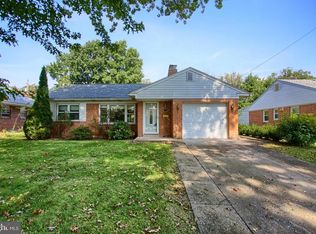 24 Fargreen Rd, Camp Hill, PA 17011