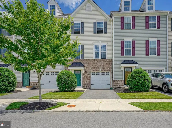 157 Star Dr, Mount Holly, NJ 08060