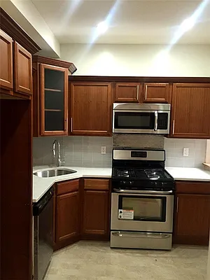 Rented by R New York | media 50