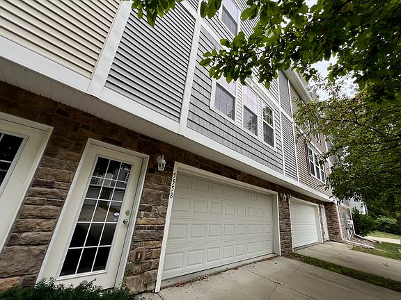 2nd image of 5558 Kenton Ln