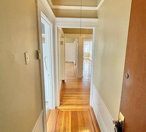 2nd image of 498 Carl St APT 6