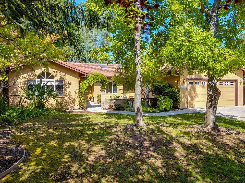 2nd image of 14343 Mulberry Dr
