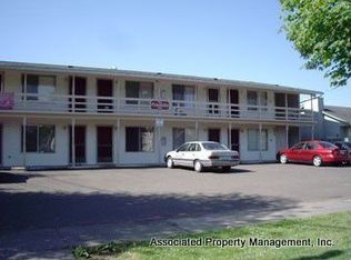 150 NE Jackson St APT 10, Hillsboro, OR