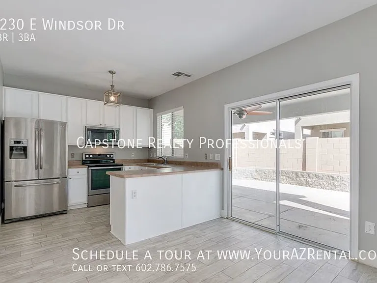4230 E Windsor Dr — Photo 2